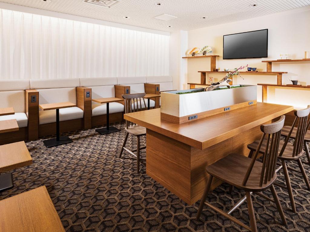 TV a/nebo společenská místnost v ubytování Hotel New Hankyu Kyoto