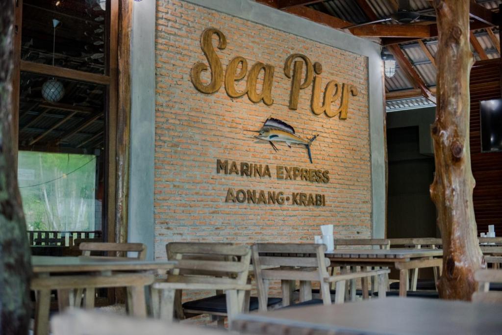 Certifikát, hodnocení, plakát nebo jiný dokument vystavený v ubytování Marina Express-Fisherman Aonang