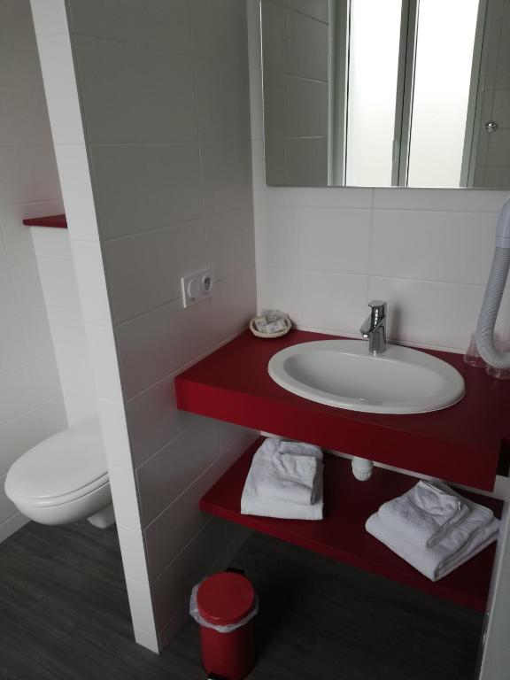 Hôtel-restaurant Les Colonnades - Double Room