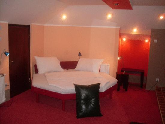 Krevet ili kreveti u jedinici u okviru objekta HOTEL VILA MITIC LUXX SPA centar