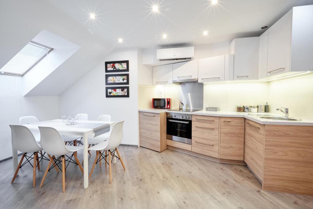 Főtér Apartman - Appartamento Con Due Camere Da Letto