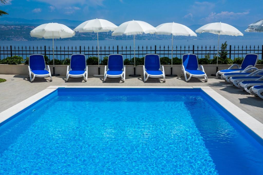 Hotel Domino - Deluxe Double Or Twin Room With Sea View