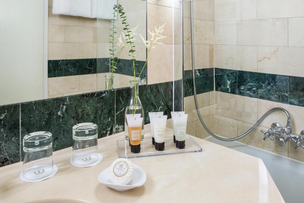 Warwick Geneva - Resim 26