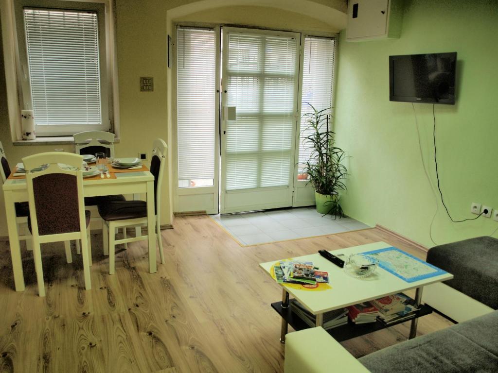 Apartment Skeja - 12