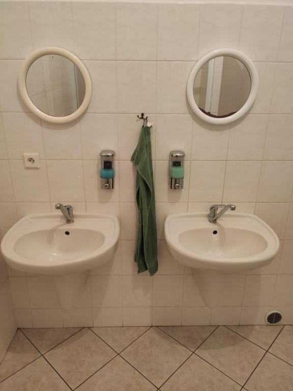 Koupelna v ubytování Hostel Kašperské Hory