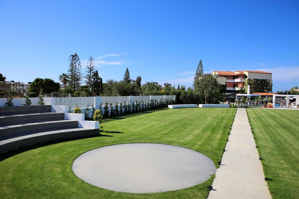 A garden outside Marigianna Apartments