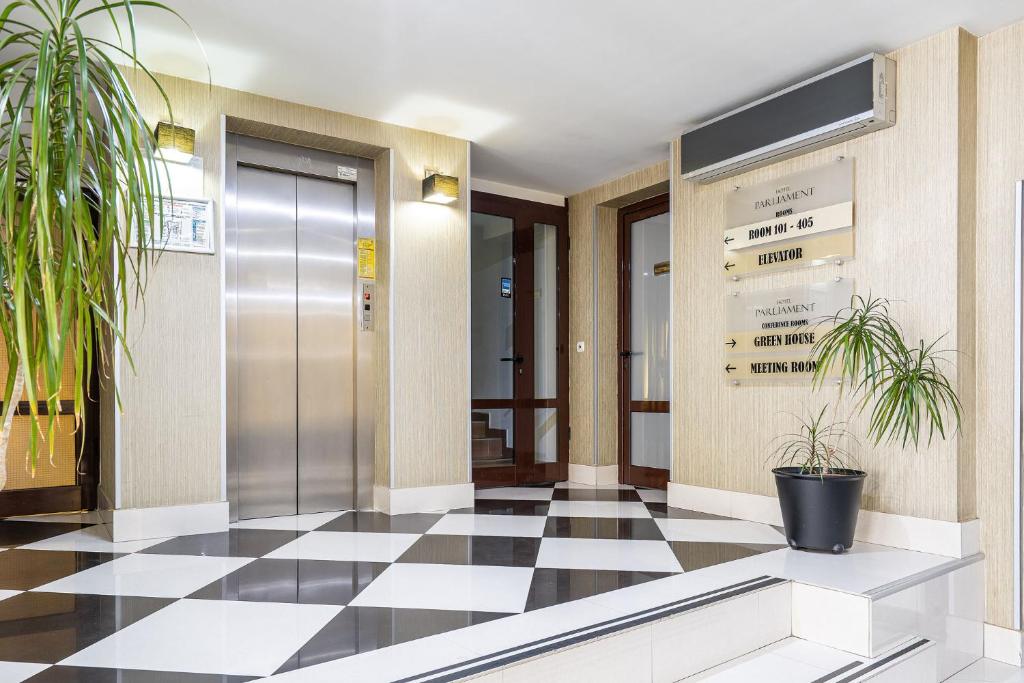 Hotel Parliament - Resim 9