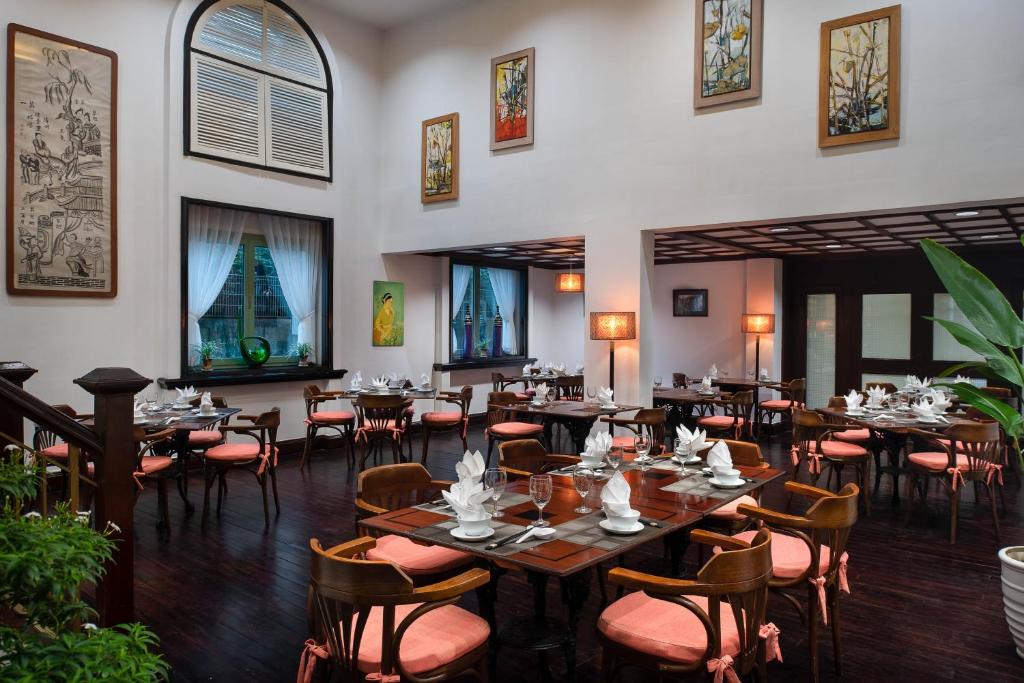Restaurace v ubytování Avani Hai Phong Harbour View Hotel