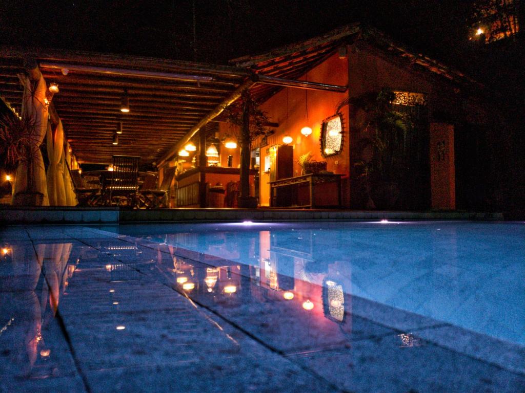A piscina localizada em Pousada e Mergulho Jamanta ou nos arredores