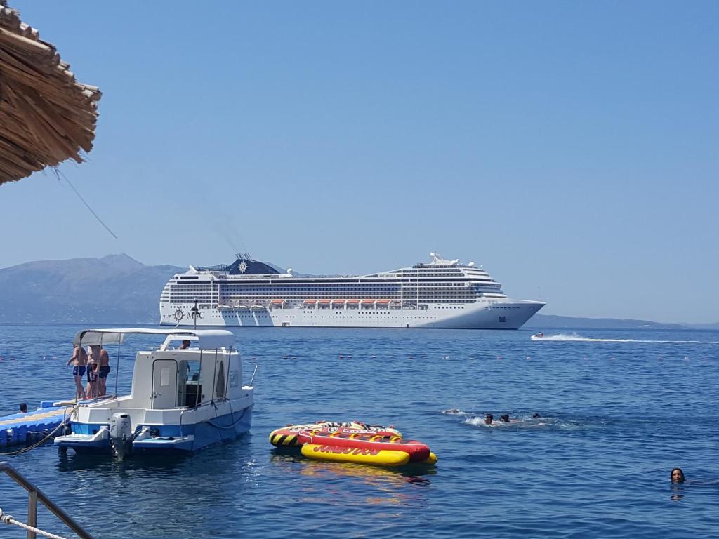 Gallery image of Apartment bay, Bougainville Bay Resort in Sarandë