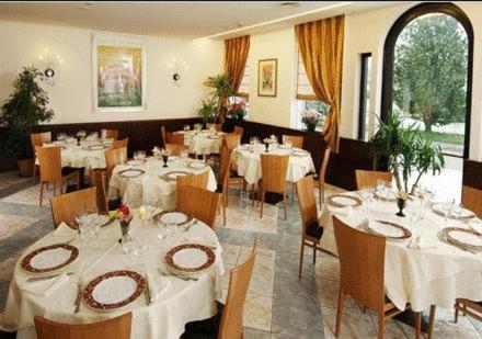 Restaurace v ubytování Park Hotel Ripaverde