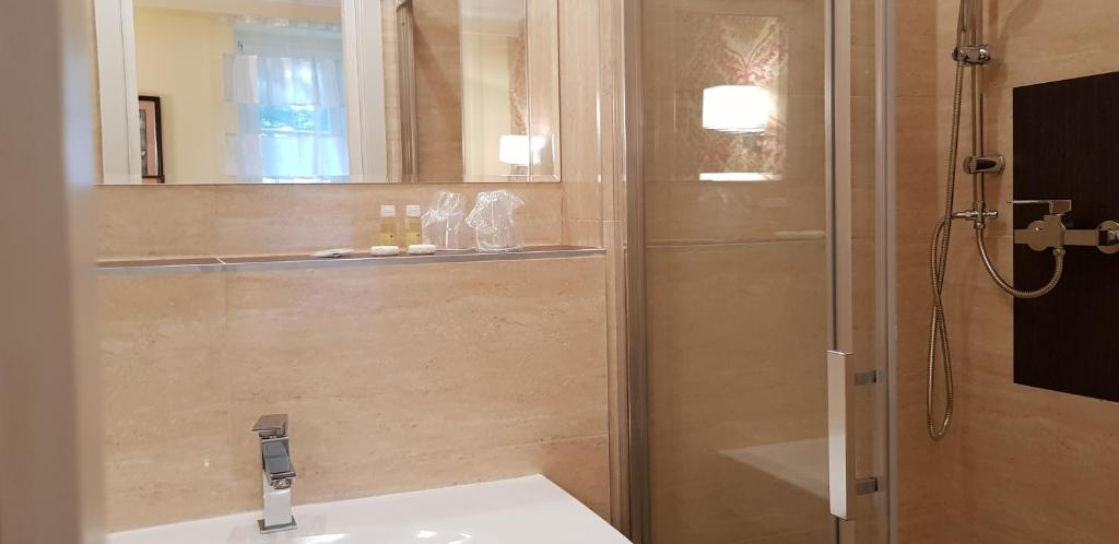 Hotel-Villa Lalee - Resim 27