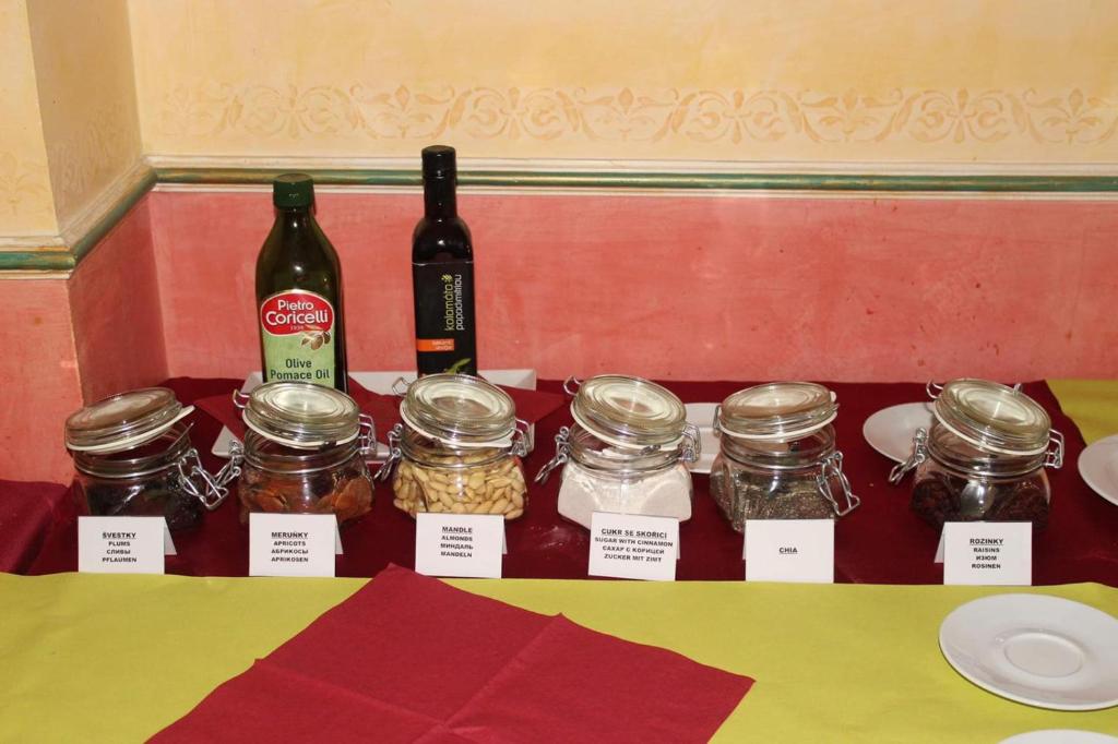 Hotel Renesance Krasna Kralovna - Resim 13