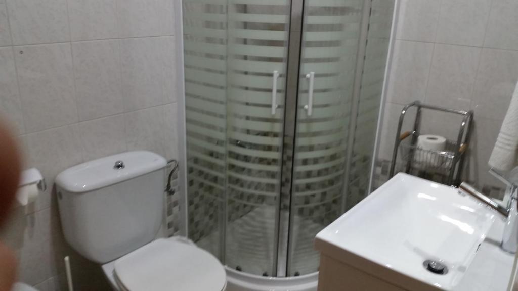 Kúpeľňa v ubytovaní Alojamientos Castillo de la Iruela