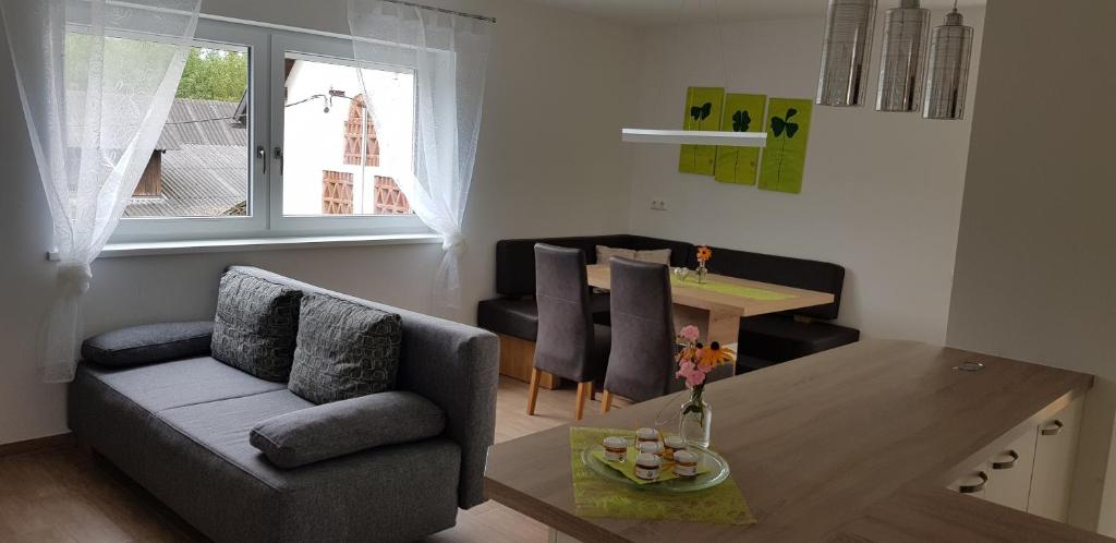 Posezení v ubytování Ferienwohnung Tauschmann
