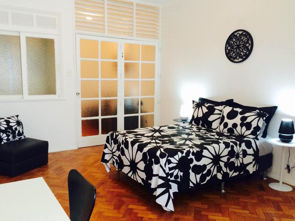 Imagen de la galería de IPANEMA - EXCELENTE APARTAMENTO NA MELHOR LOCALIZAÇÂO, 2 quadras da praia!!!, en Río de Janeiro