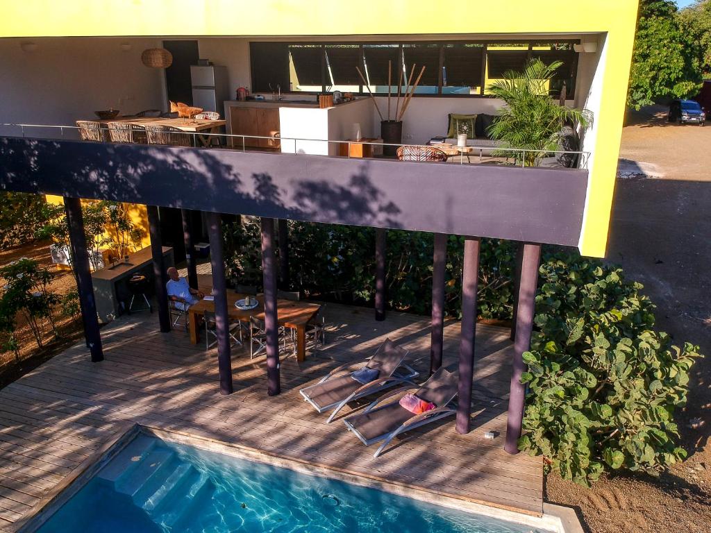 Uma vista da piscina em Bohemi Design Villa's ou nos arredores