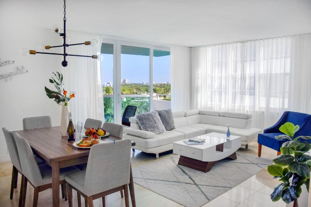 Seacoast Suites on Miami Beach - 