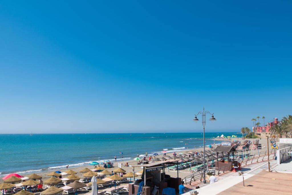 Fotografia z galérie ubytovania Benalmadena Seafront Top Floor Studio v destinácii Benalmádena