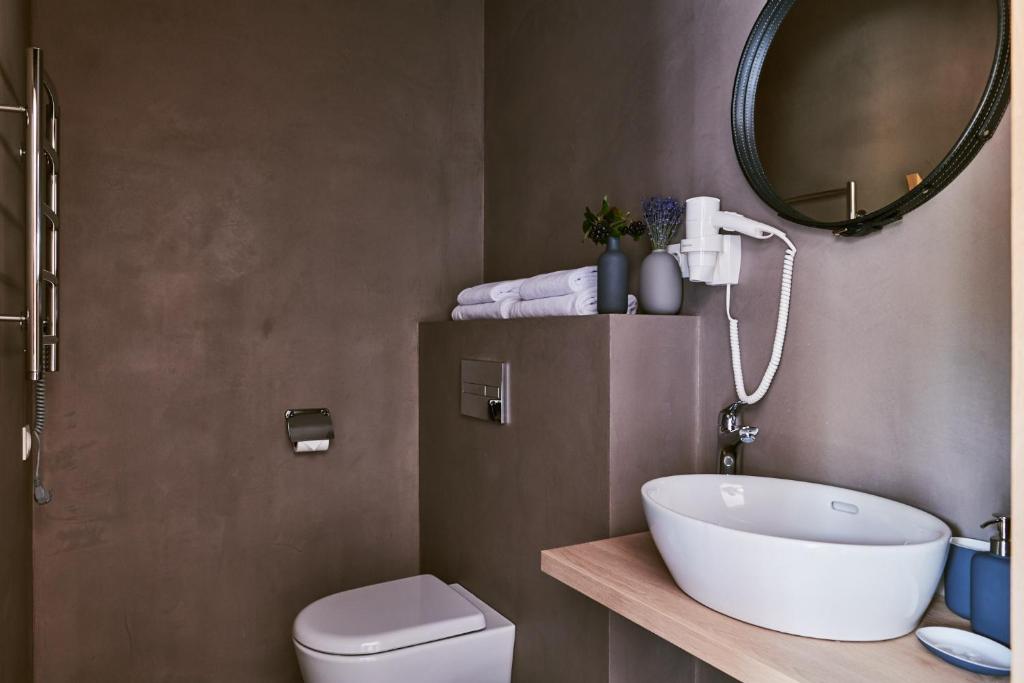 Barono Vila - Deluxe Double Room With Balcony