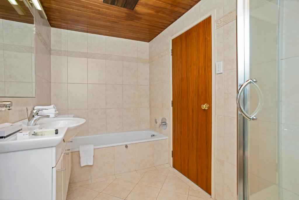 Waitakere Resort & Spa - Resim 36