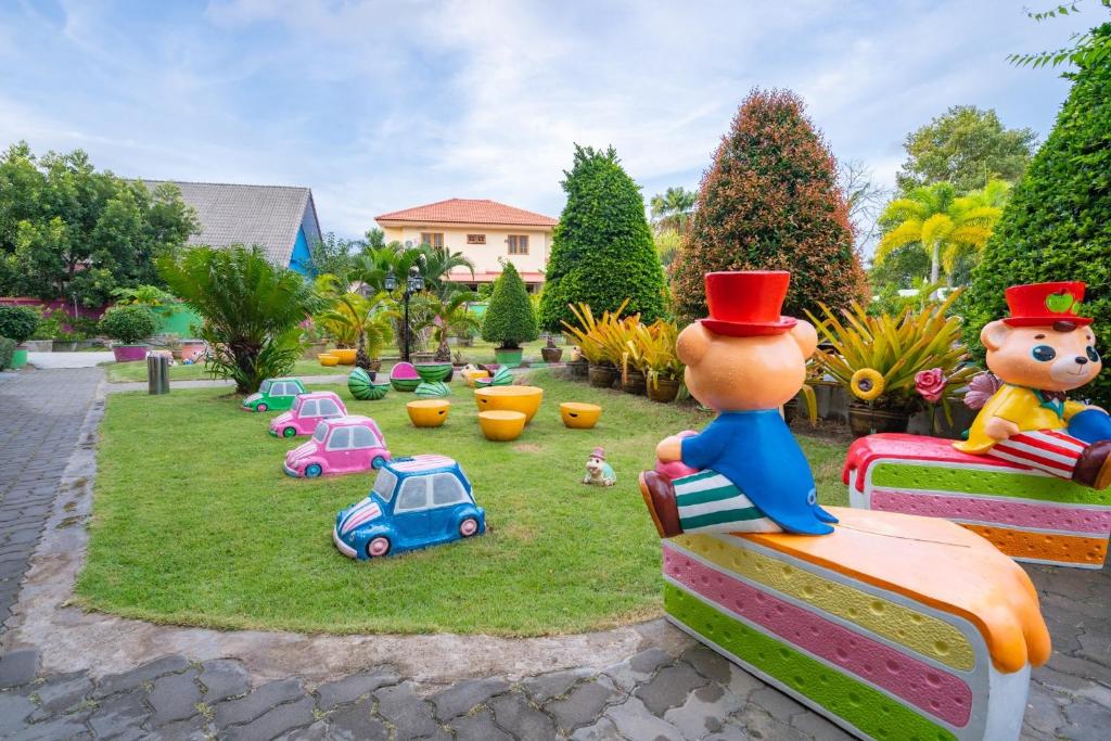 Zahrada ubytování บ้านทิพรัตน์ สัตหีบ