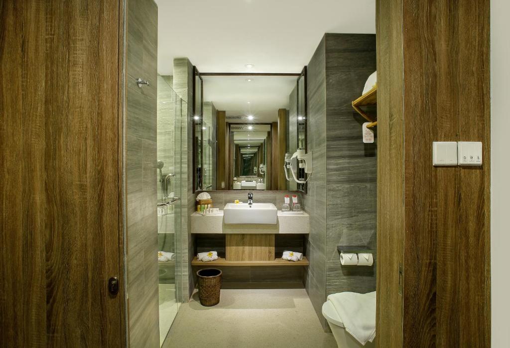 Swiss-Belresort Pecatu - Deluxe Double Room With Balcony