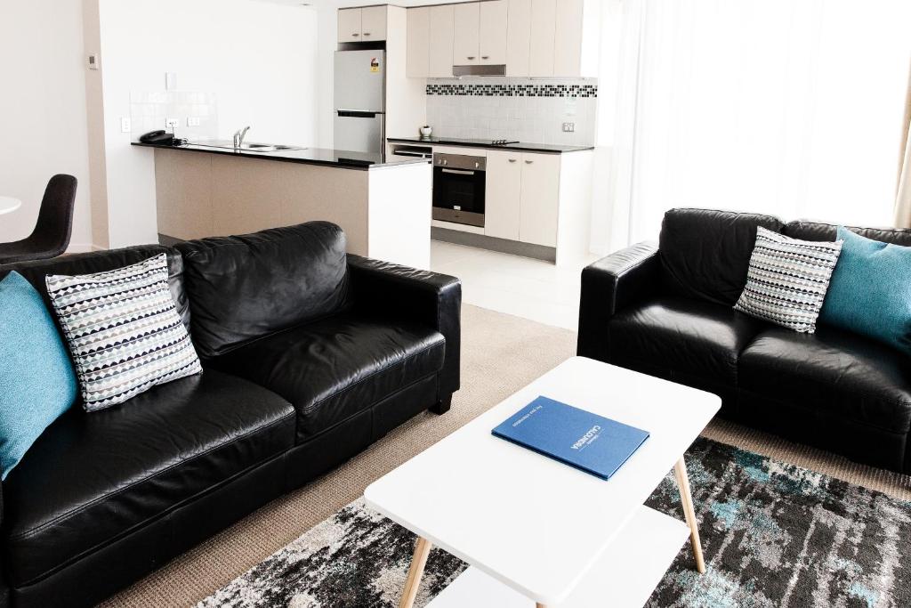 Kuchyň nebo kuchyňský kout v ubytování Ocean Views Resort Caloundra