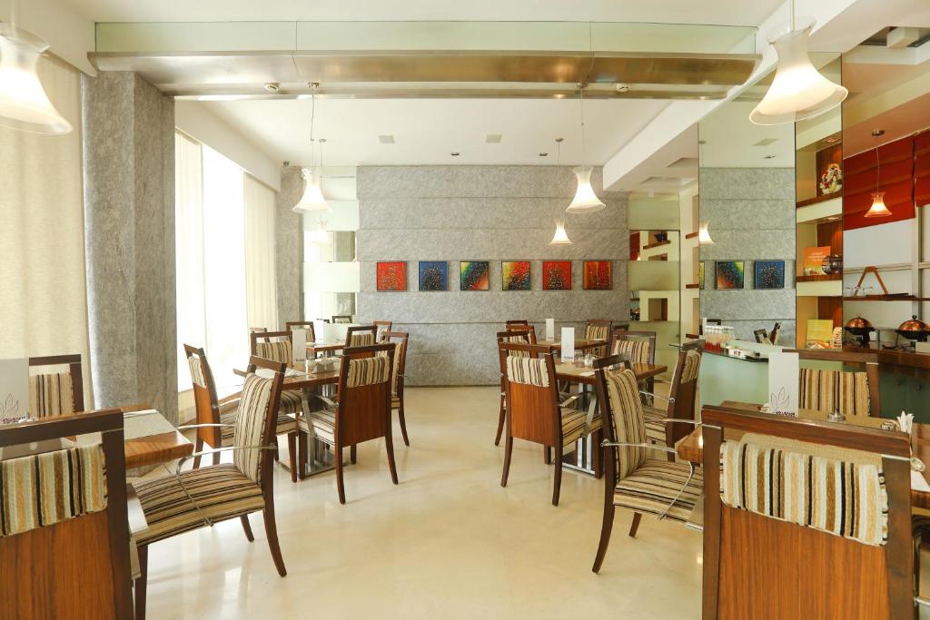 Restaurace v ubytování Regency Hotel Malabar Hill