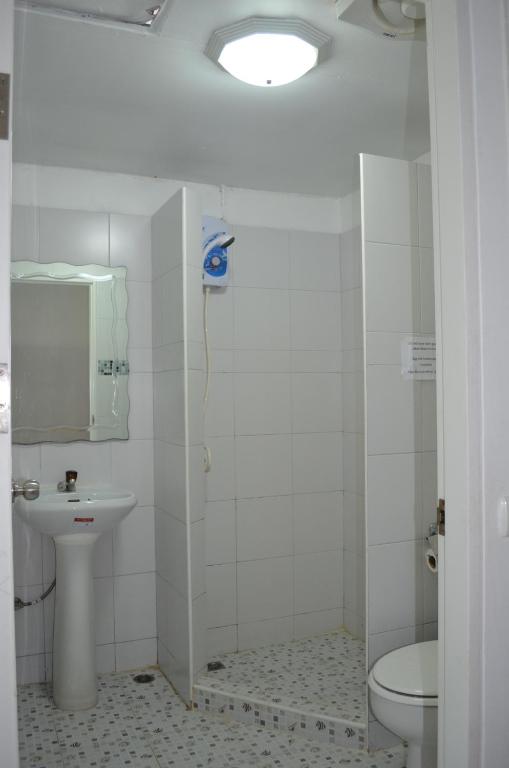 Allstar Guesthouse - 16