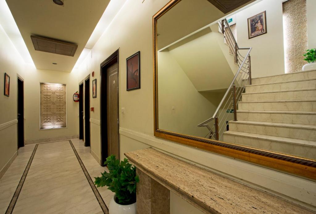 Fotografie z fotogalerie ubytování Hotel Picasso Paschim Vihar Delhi - Couple Friendly Local IDs Accepted v Novém Dillí