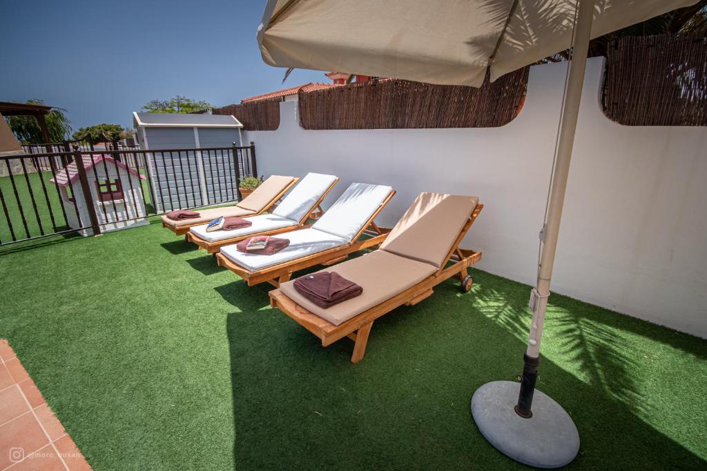Fotografie z fotogalerie ubytování Villa de lujo que mira al mar v destinaci La Oliva