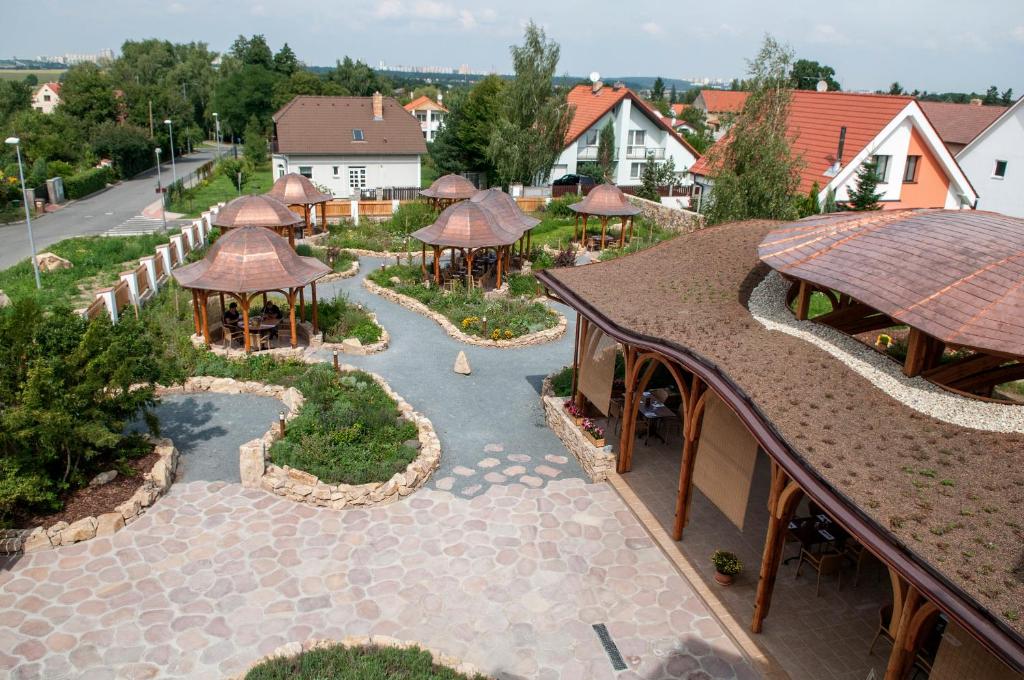 Babiccina Zahrada () Babiccina Zahrada