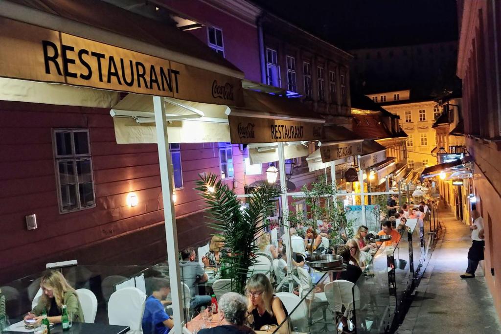 Hosté ubytování Lovecroatia Zagreb - 'Pax nest'