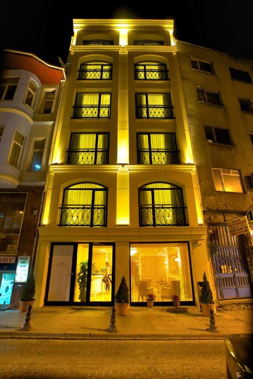 O edifício em que o hotel se localiza