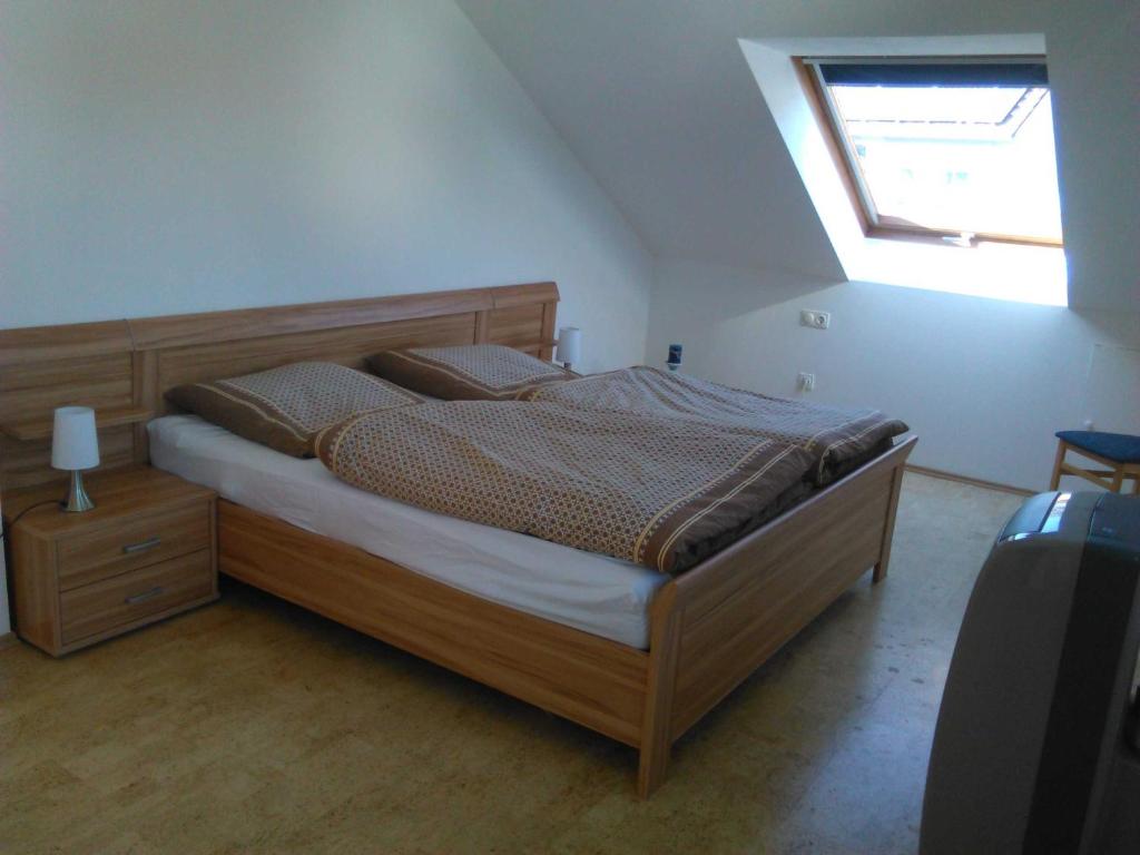 Postel nebo postele na pokoji v ubytování Ferienwohnung Küpfer