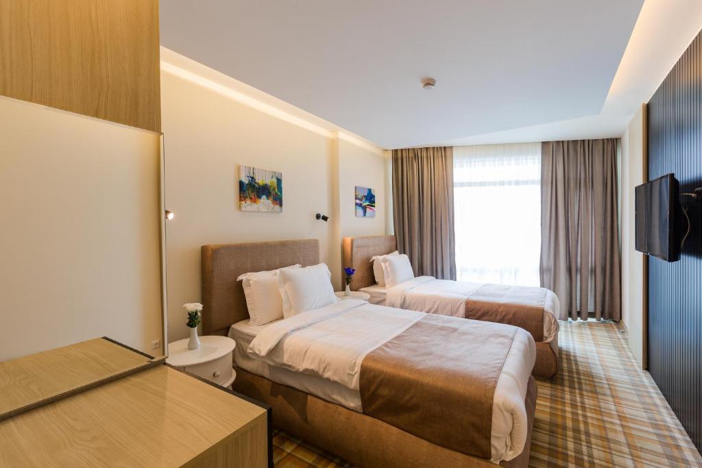 Best Western Premier Batumi - Habitación Gemela Con Balcón Y Vista Al Mar