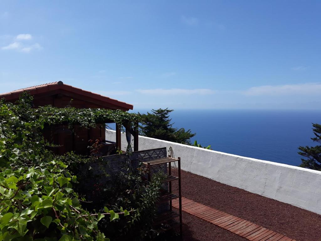 CASAS EN FINCA ECOLÓGICA EL BICLEN, NATURALEZA, CALMA Y VISTAS al MAR, - Casa Con Due Camere Da Letto