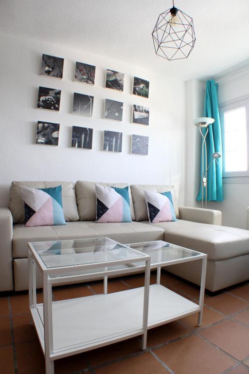 Gallery image of Apartamentos Arttyfal con parking y WiFi by SURYNIEVE in Sierra Nevada