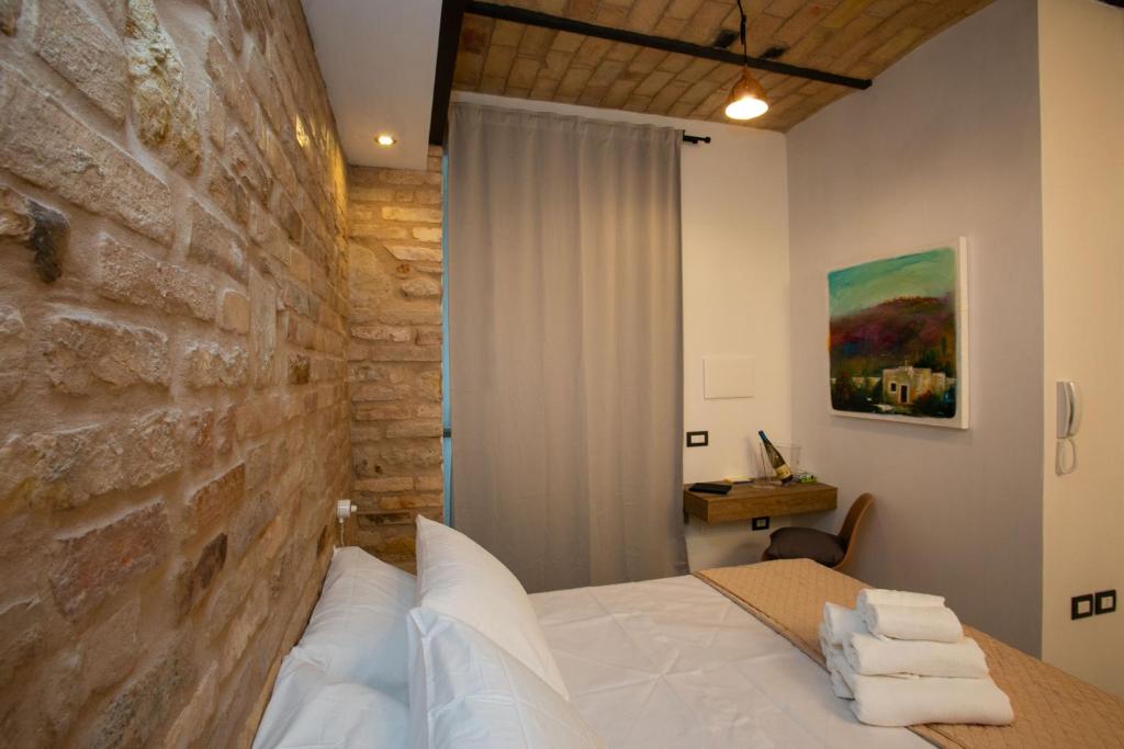 Postel nebo postele na pokoji v ubytování AL 54 Accommodation