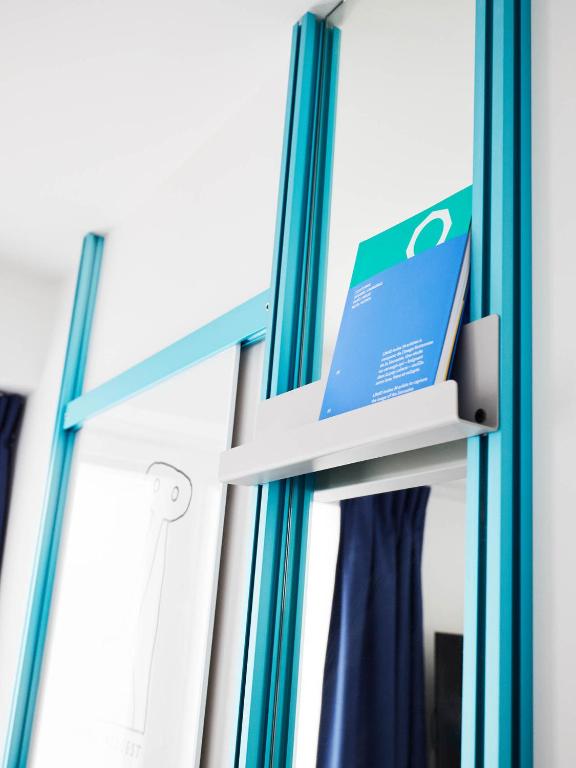 French Theory - Resim 36