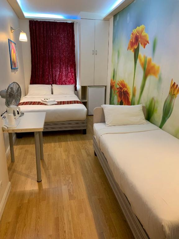 Barking Hotel - 