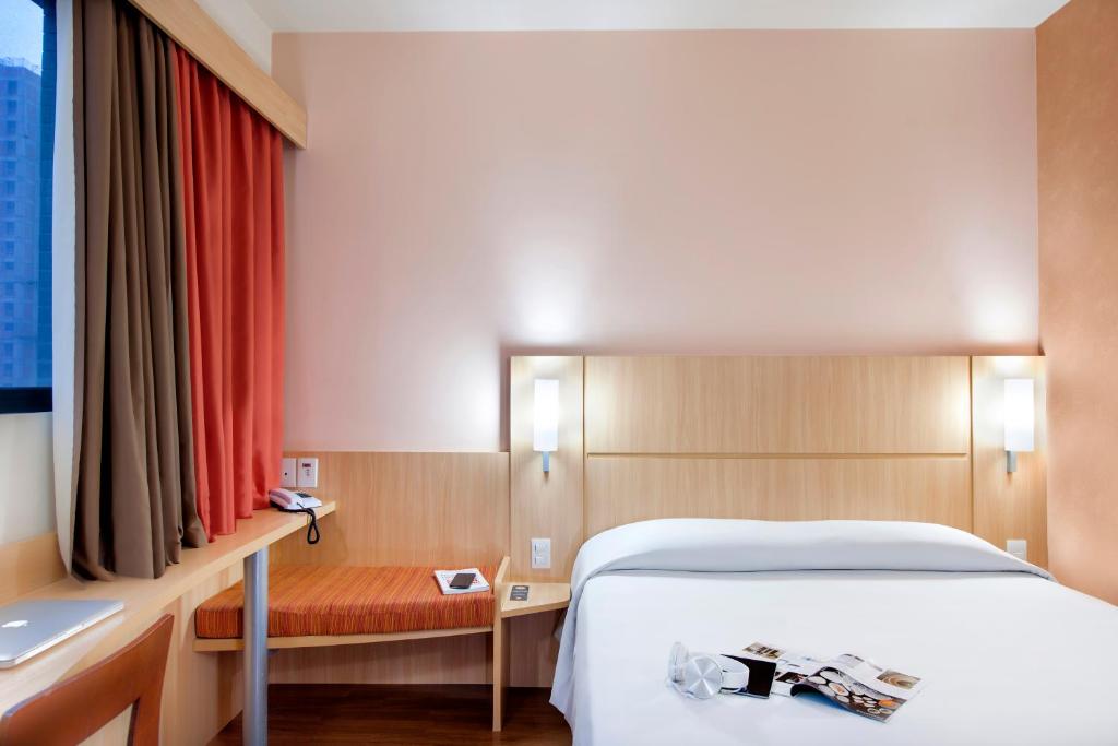  ibis Curitiba Shopping