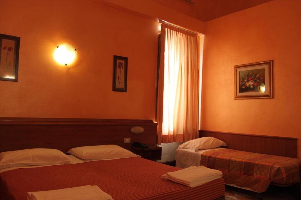 Hotel Antica Fonte - Triple Room