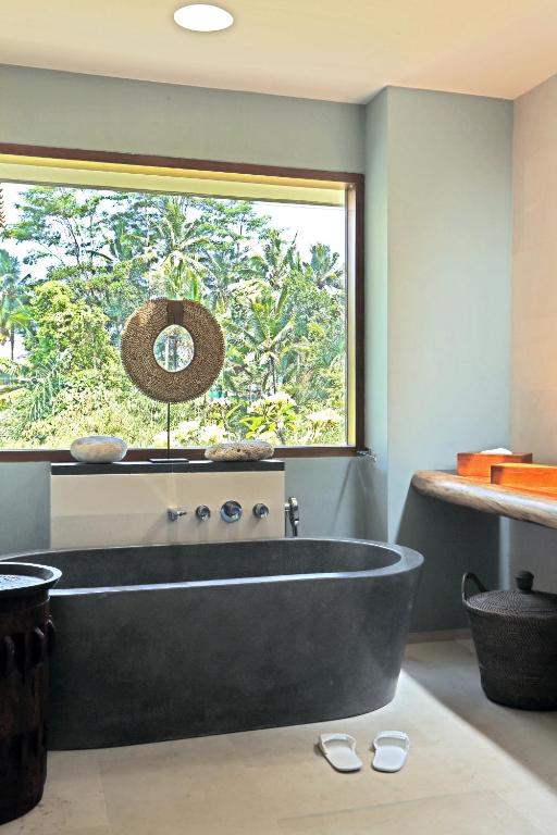Koupelna v ubytování The Purist Villas & Spa Ubud