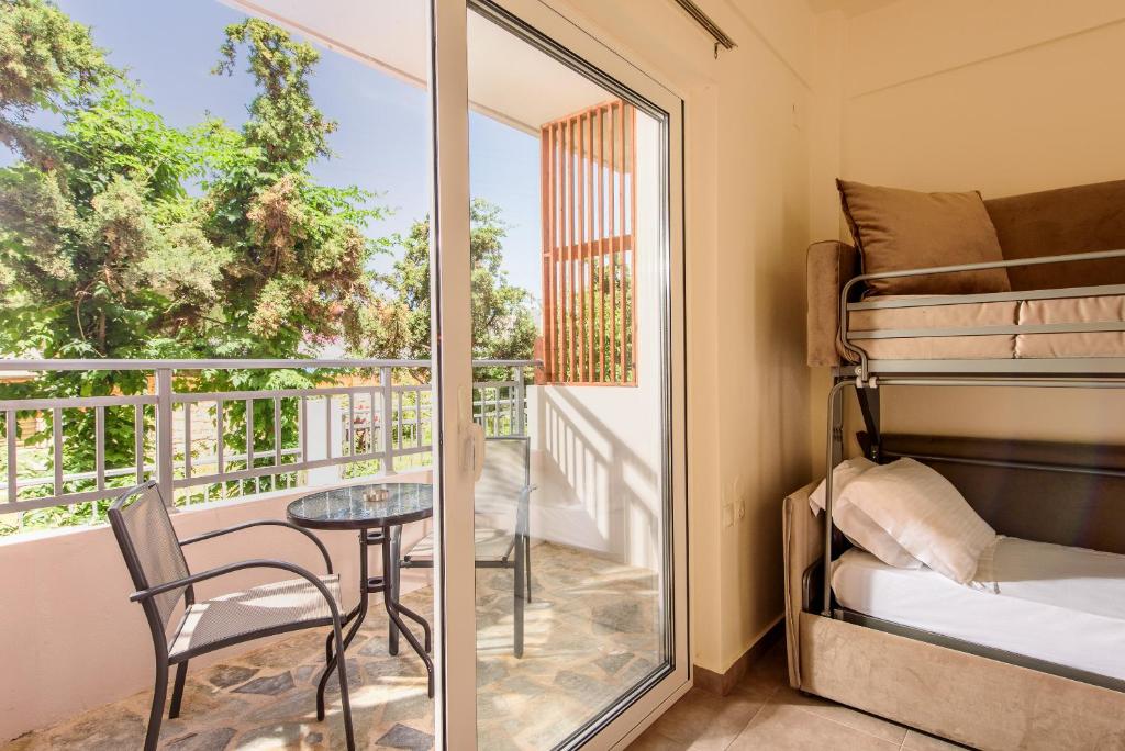 Eurohotel Katrin Hotel & Bungalows - 家庭房开放式（2个成人 + 2个孩子）