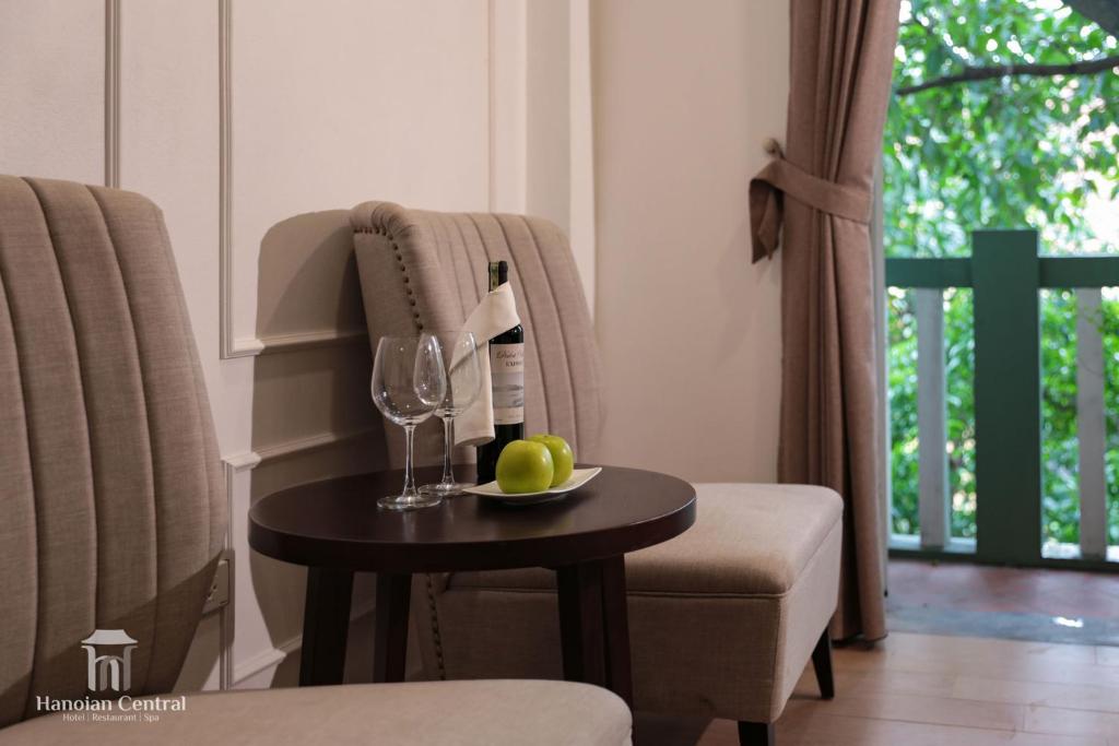 Posezení v ubytování Hanoian Central Hotel & Spa