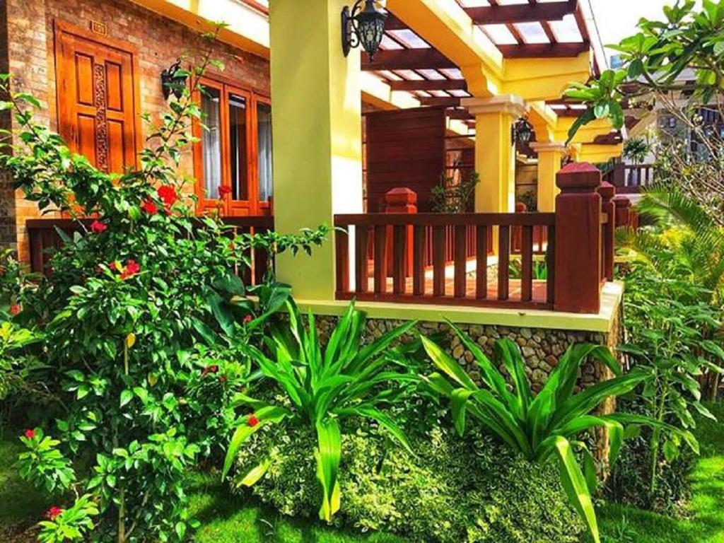 Zahrada ubytování Try Palace Resort Kep