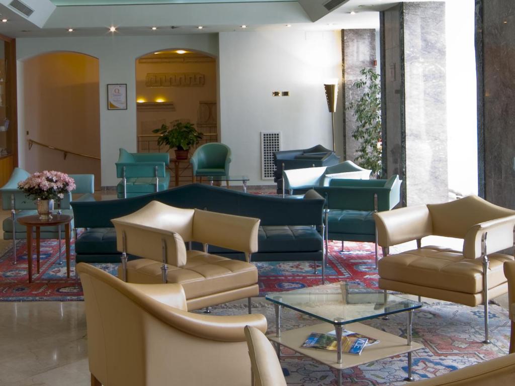 Zona d'estar a Sangallo Palace