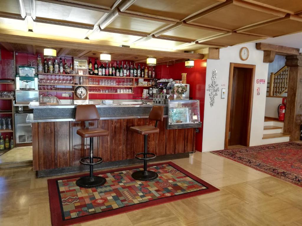 Lounge nebo bar v ubytování Hotel Rodes